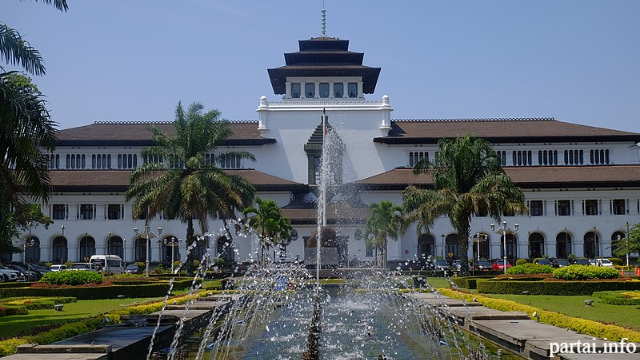 Alasan Kamu Harus Kuliah di Universitas Negeri Bandung